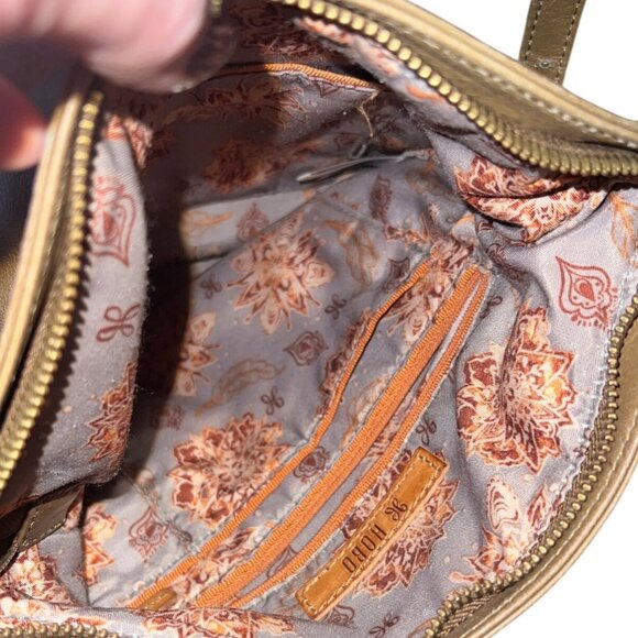 Hobo Blaze Convertible Handbag leather Crossbody Bag Tassel Accent Toupe - Picture 7 of 7